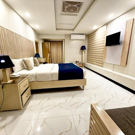Atlas Hotel Islamabad Bagian luar foto